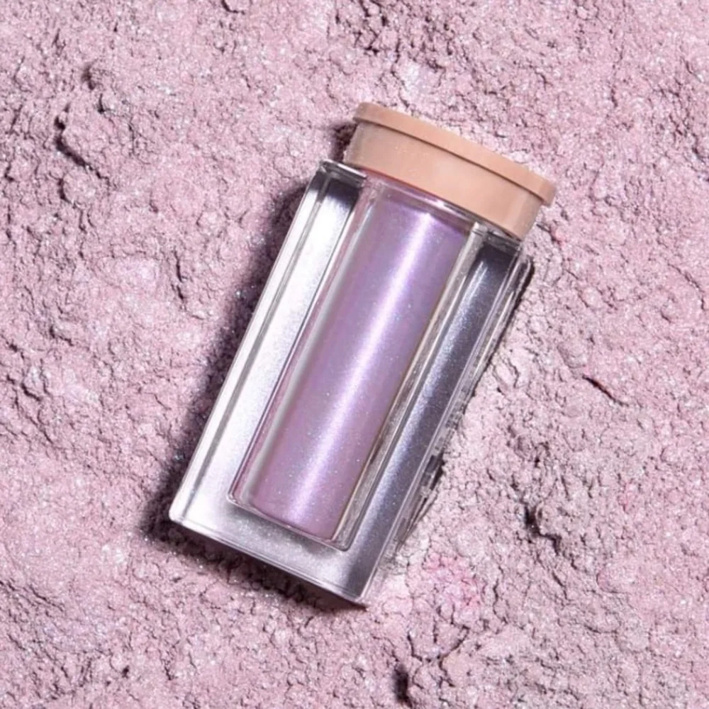 KKW Beauty Ultra Light Beams Highlighter Lavender